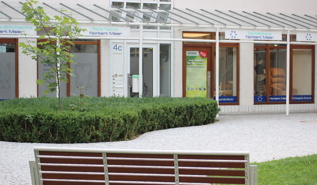 ladenbeschriftung, mediaquartier